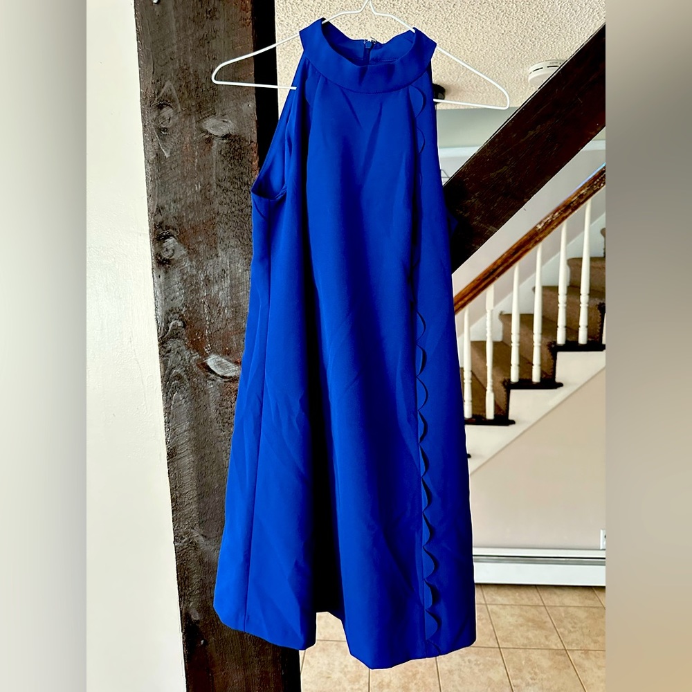 Vince Camuto highneck mini